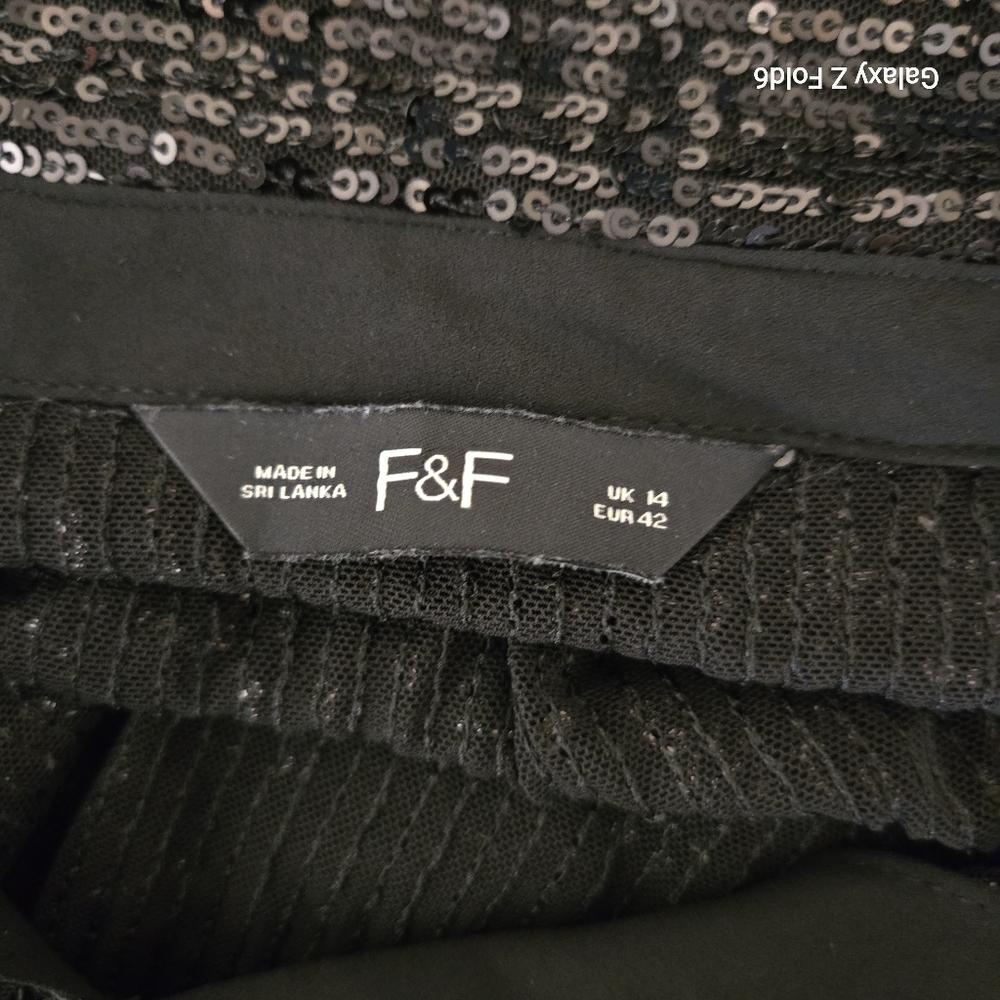 F&F Black Sequin Top Long Sleeve V-Neck Party Blouse Women’s Holiday Event Bday - Picture 3 of 8